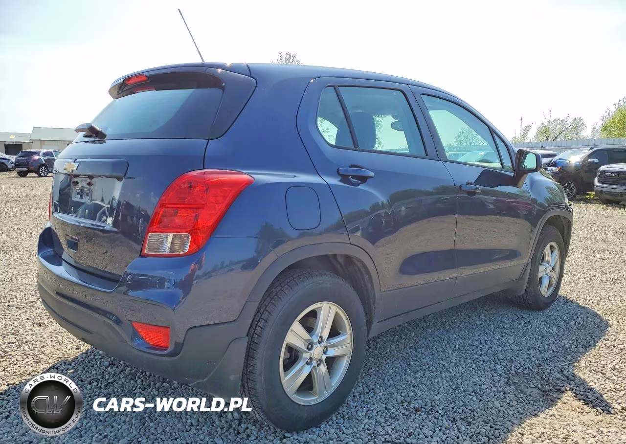 2018 Chevrolet Trax Ls VIN:3GNCJNSB1JL289892 - 3