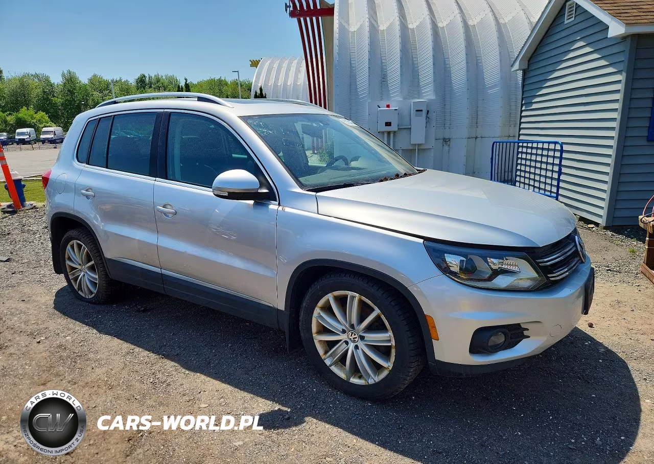 2016 Volkswagen Tiguan S VIN:WVGBV7AX1GW539874 - 4