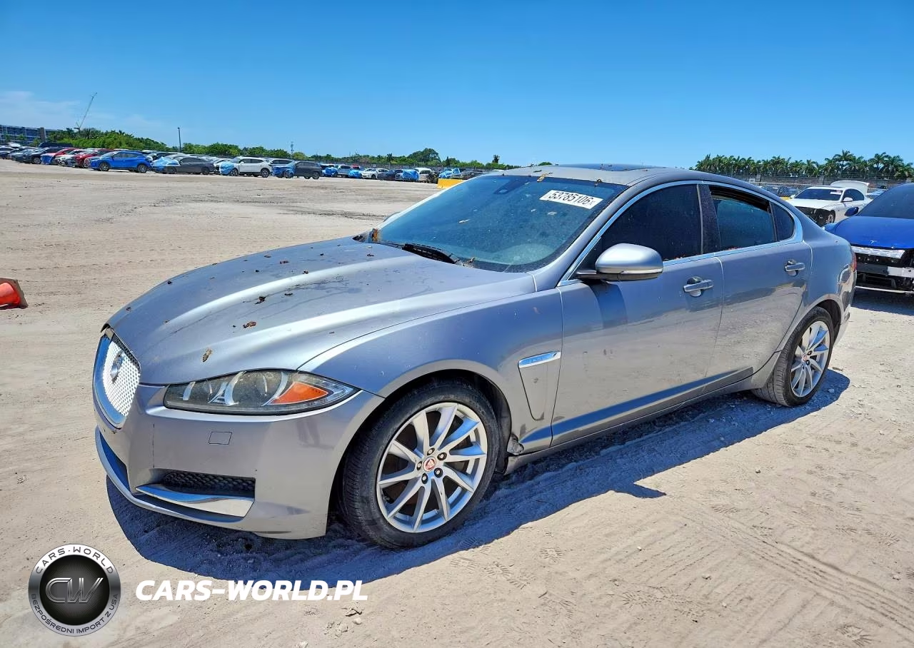2014 Jaguar Xf