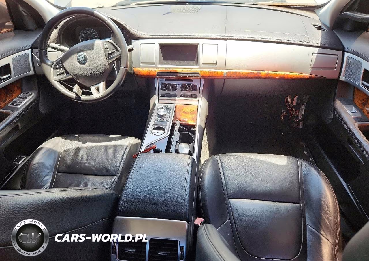 2014 Jaguar Xf VIN:SAJWA0ES8EPU09283 - 8