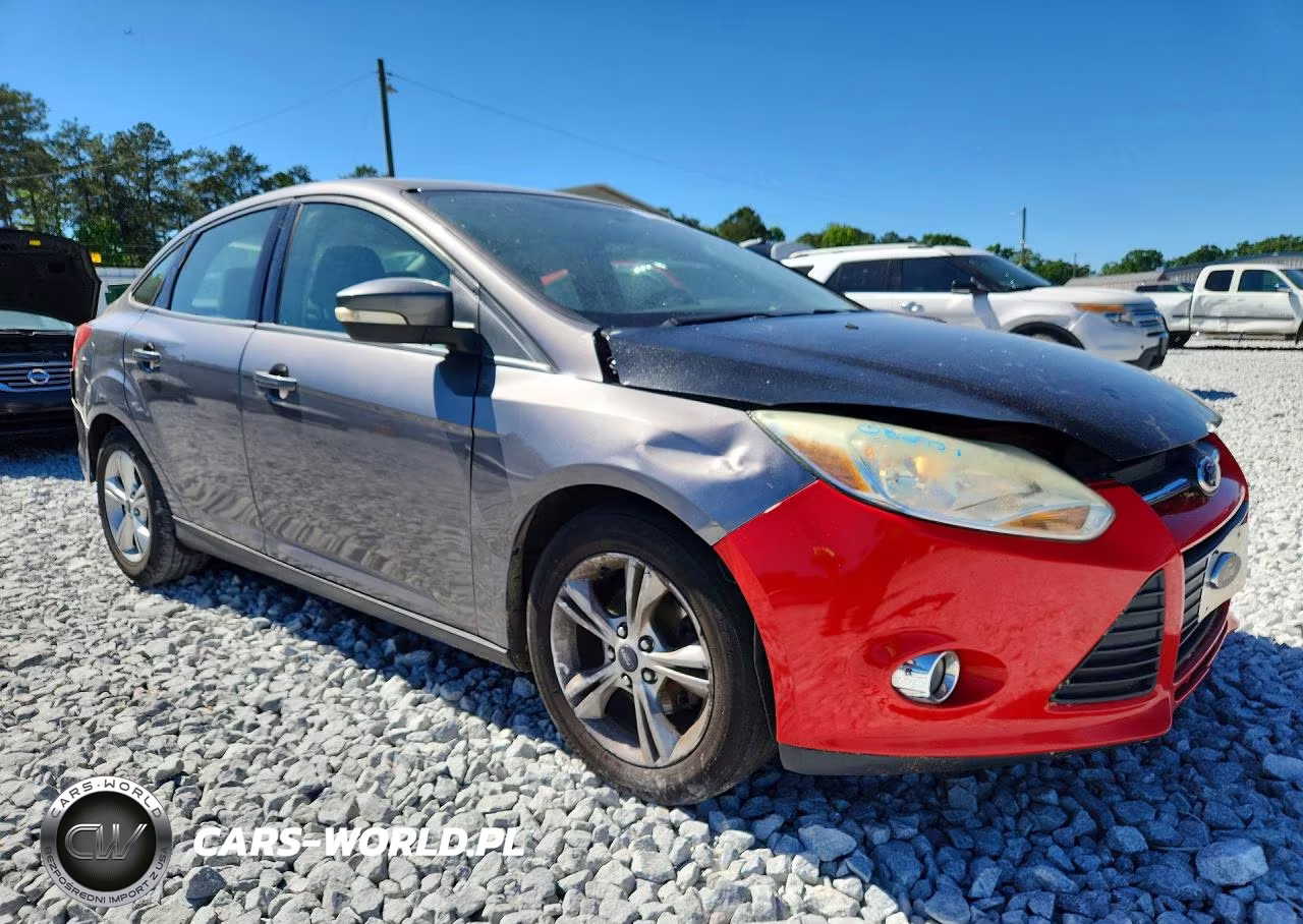 2014 Ford Focus Se VIN:1FADP3F29EL235709 - 4