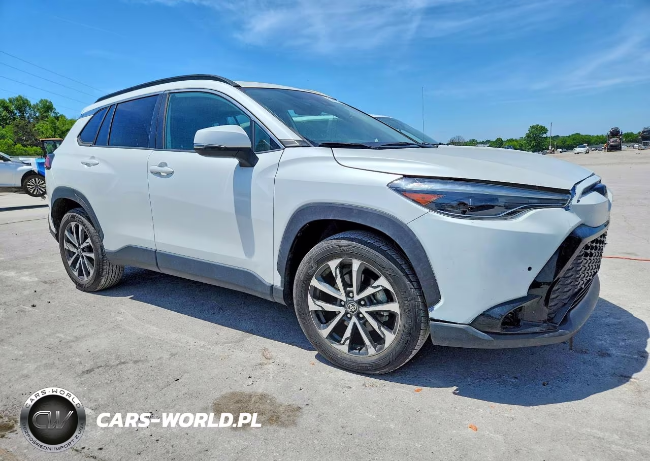 2022 Toyota Corolla Cross Xle VIN:7MUDAAAG4NV019029 - 4