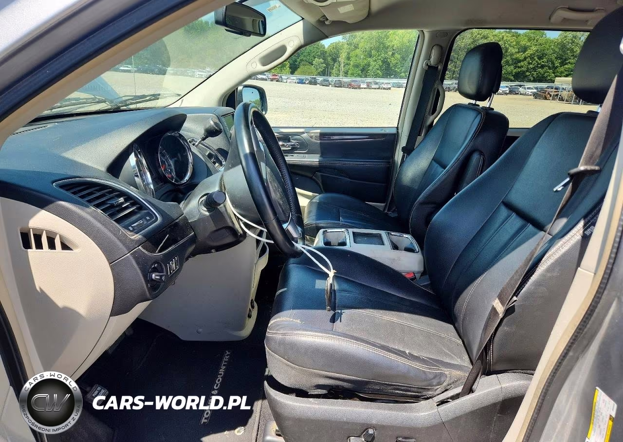 2013 Chrysler Town & Country Touring VIN:2C4RC1BG0DR656385 - 7