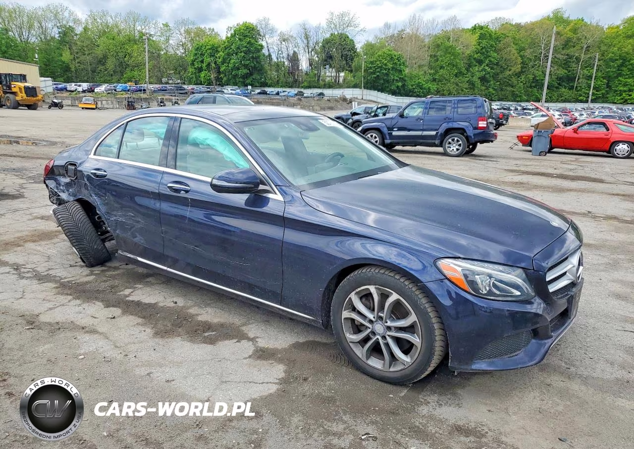 2017 Mercedes-Benz C 300 4Matic VIN:55SWF4KB1HU196296 - 4