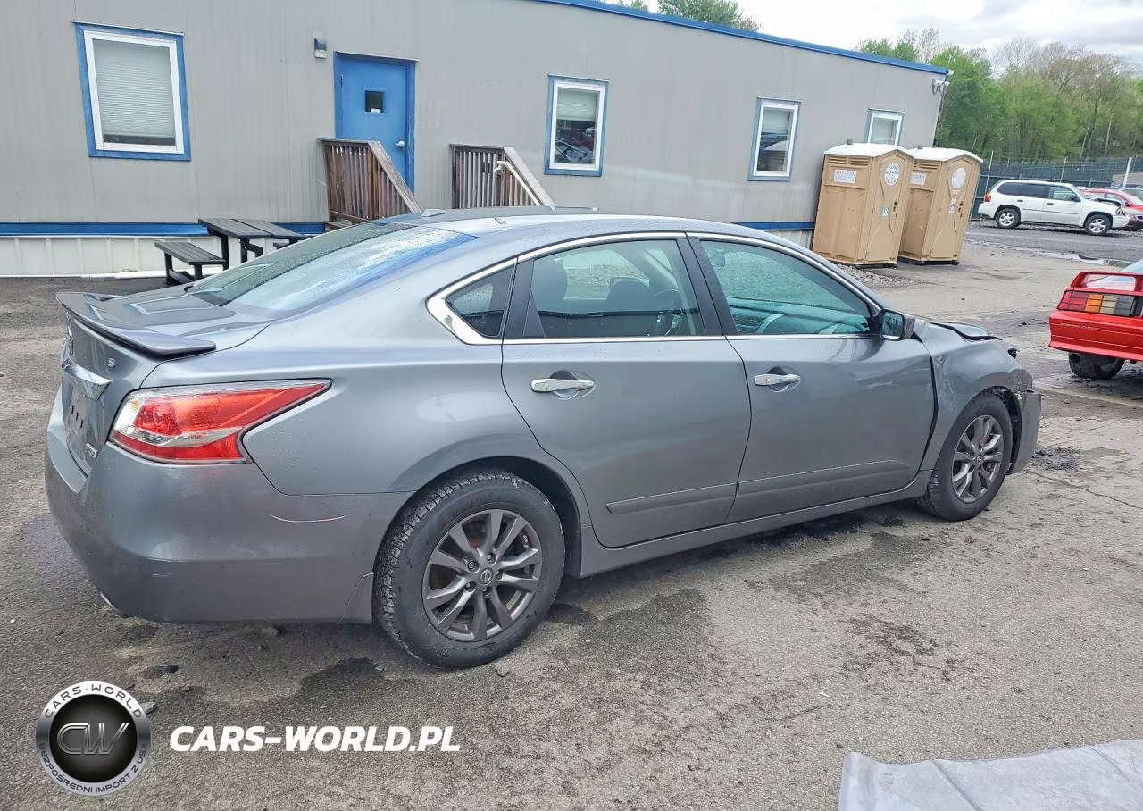 2015 Nissan Altima 2.5 S VIN:1N4AL3AP3FC478807 - 3