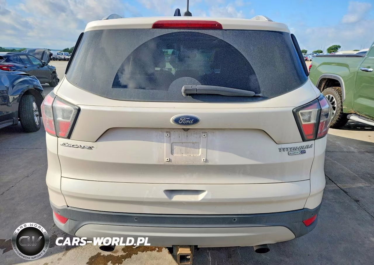 2017 Ford Escape Titanium VIN:1FMCU9J96HUB43814 - 6