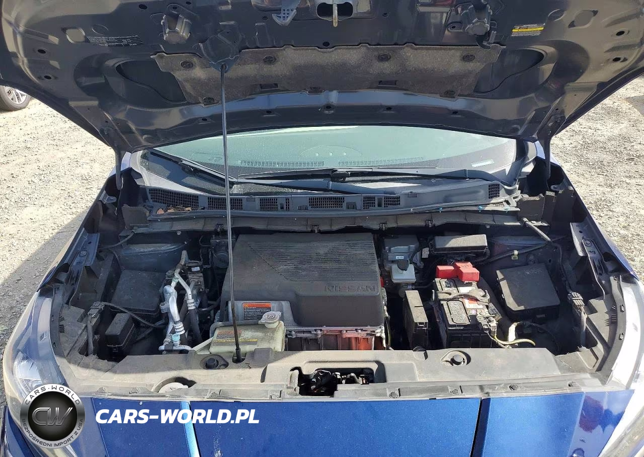 2018 Nissan Leaf S VIN:1N4AZ1CP3JC316880 - 11