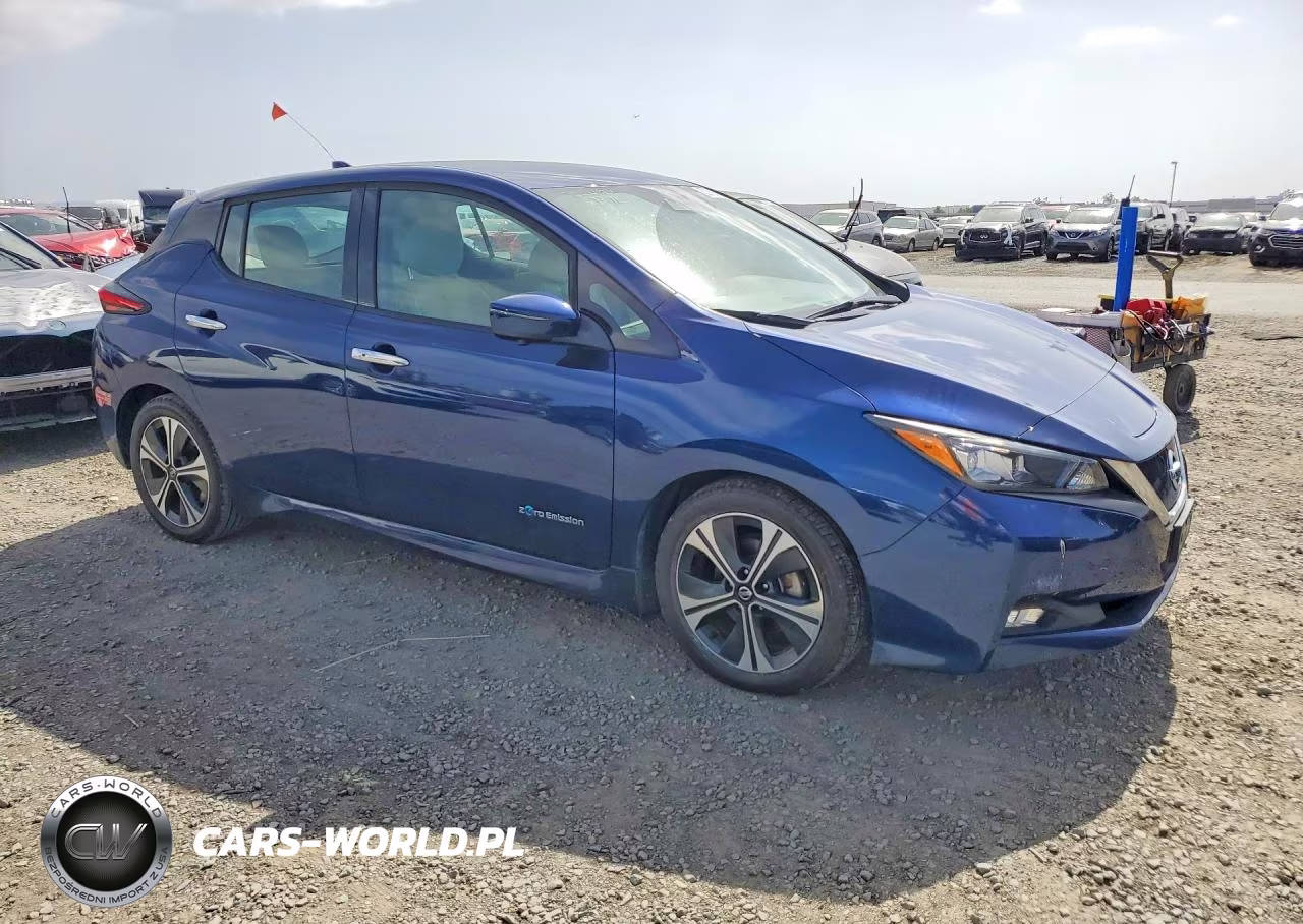2018 Nissan Leaf S VIN:1N4AZ1CP3JC316880 - 4