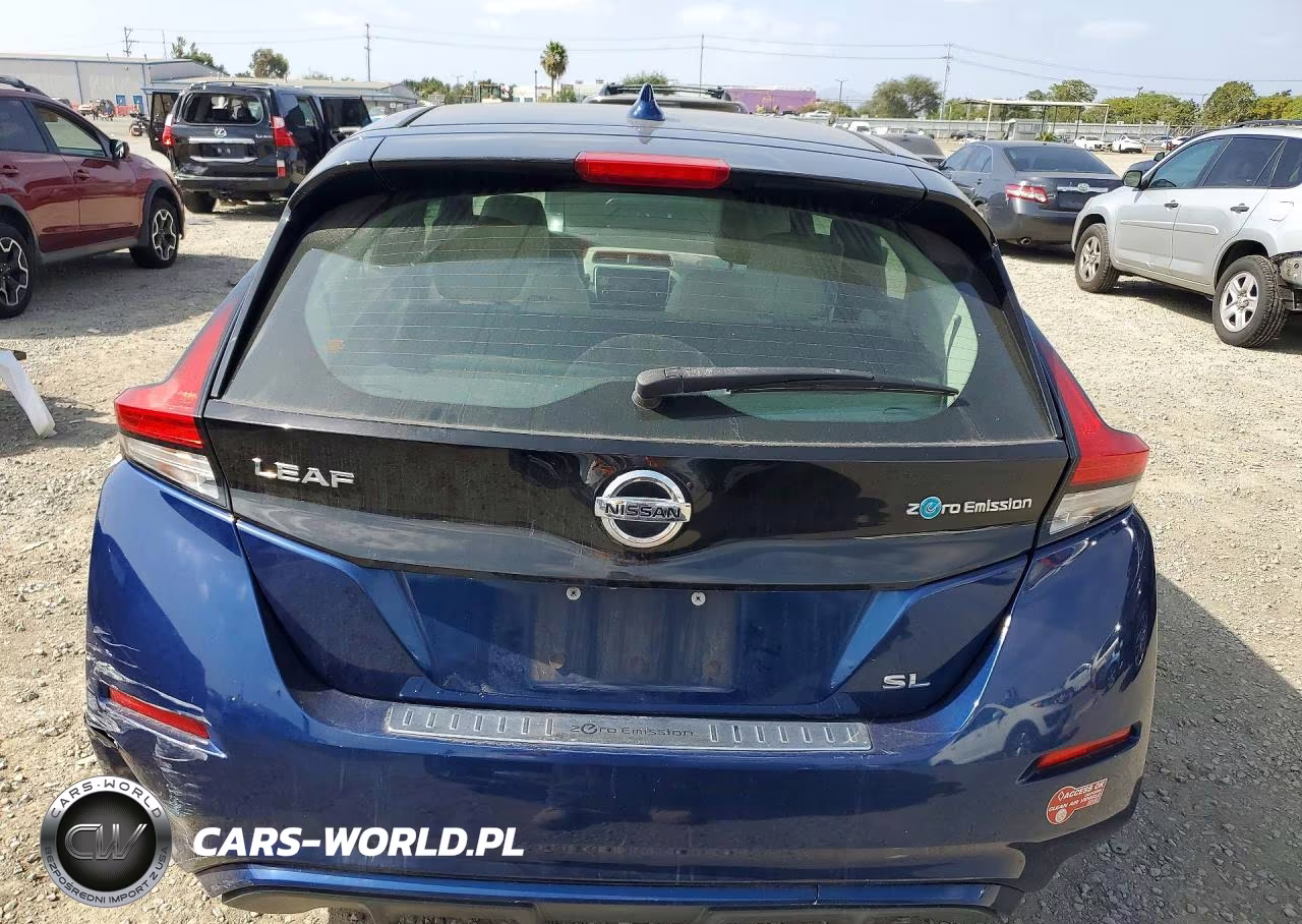 2018 Nissan Leaf S VIN:1N4AZ1CP3JC316880 - 6