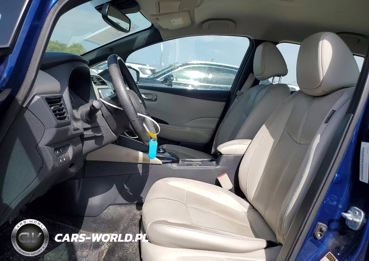2018 Nissan Leaf S VIN:1N4AZ1CP3JC316880 - 7