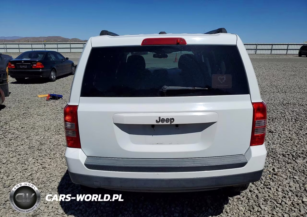 2016 Jeep Patriot Sport VIN:1C4NJPBA3GD744003 - 6