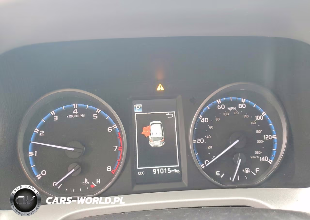 2018 Toyota Rav4 Le VIN:2T3ZFREV1JW418465 - 9