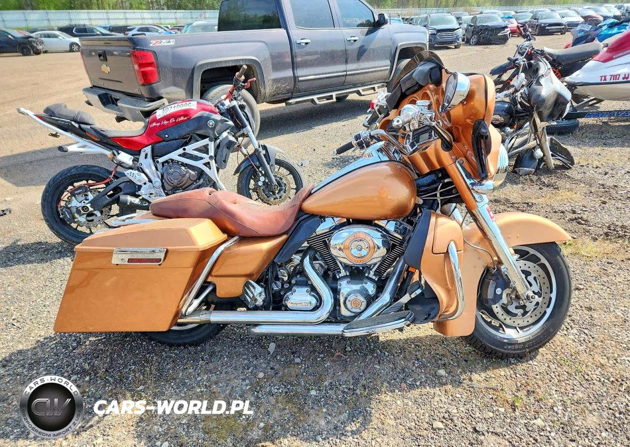 2008 Harley-Davidson Flhx 105Th Anniversary Edition