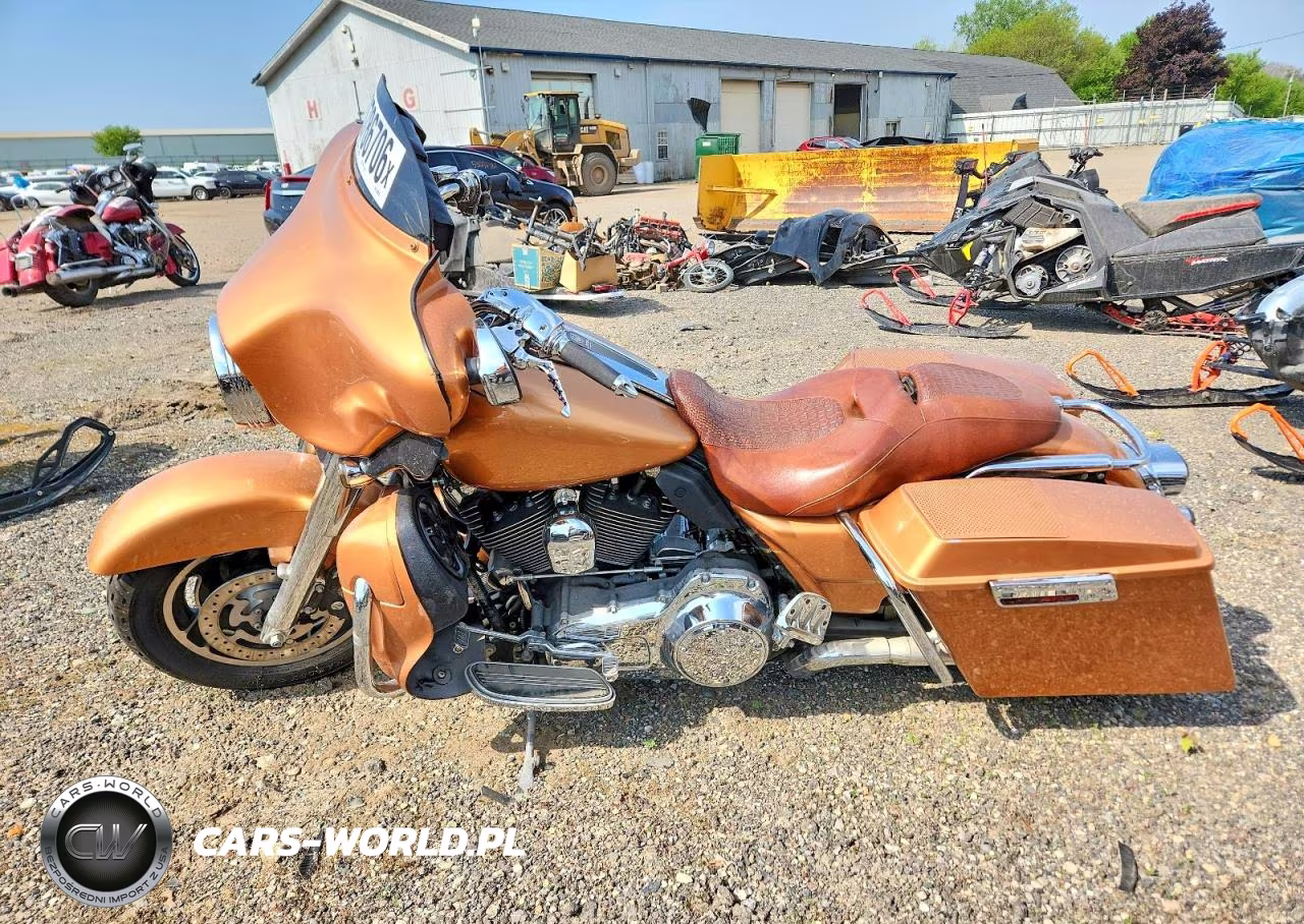 2008 Harley-Davidson Flhx 105Th Anniversary Edition VIN:1HD1KB4448Y662201 - 3