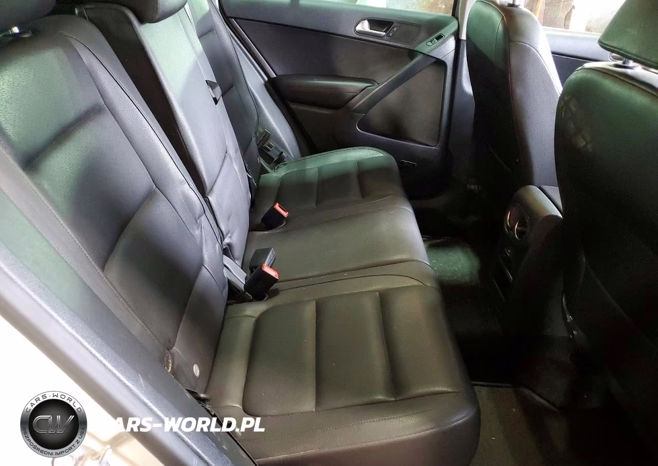 2014 Volkswagen Tiguan S VIN:WVGBV3AX7EW602272 - 11