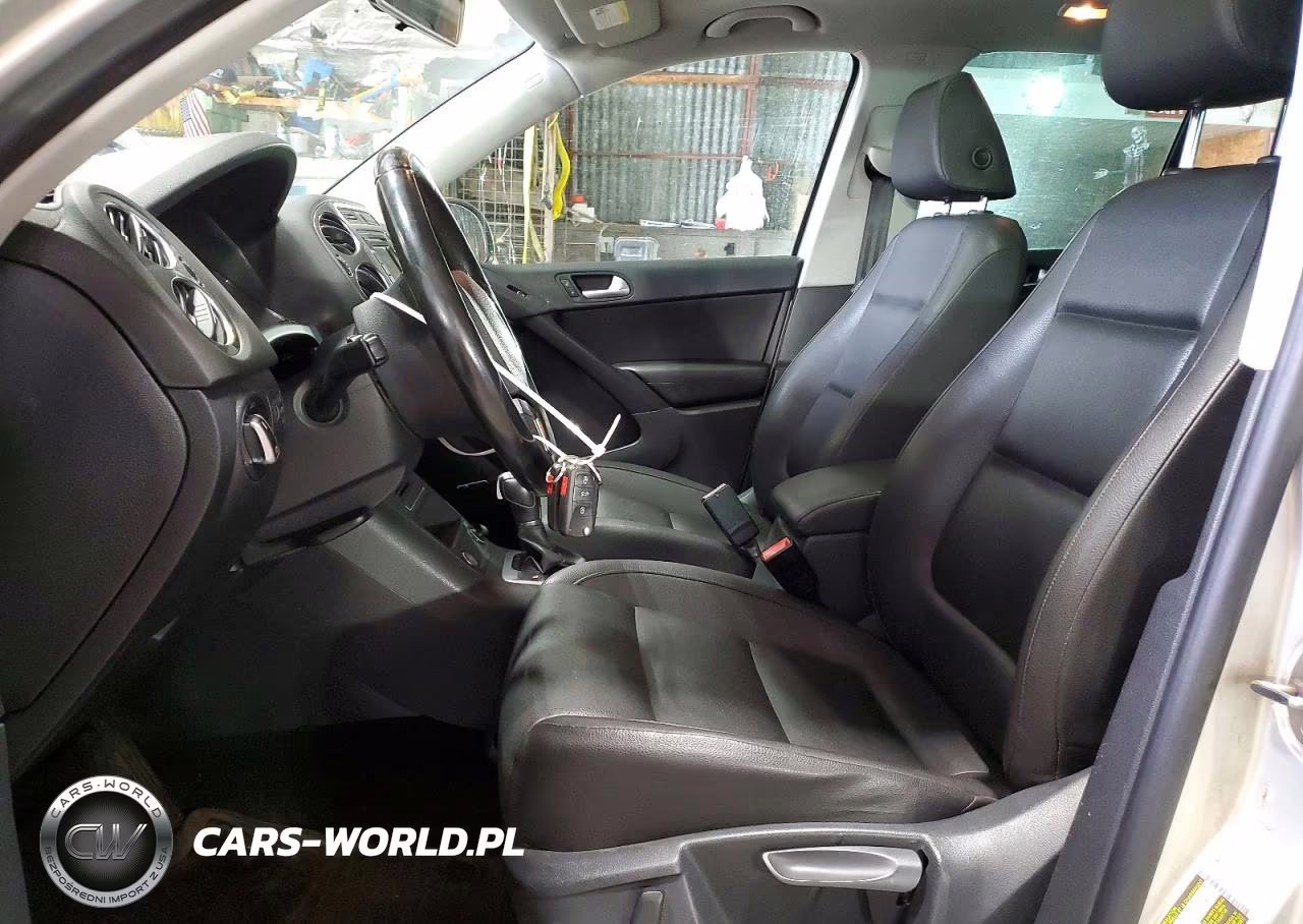 2014 Volkswagen Tiguan S VIN:WVGBV3AX7EW602272 - 7