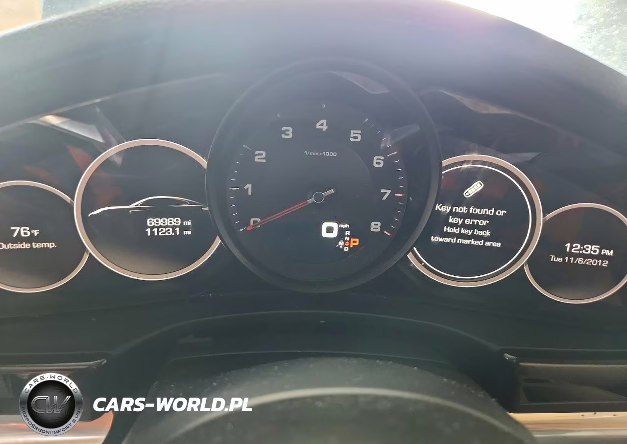 2018 Porsche Panamera 4 VIN:WP0AA2A72JL100755 - 9