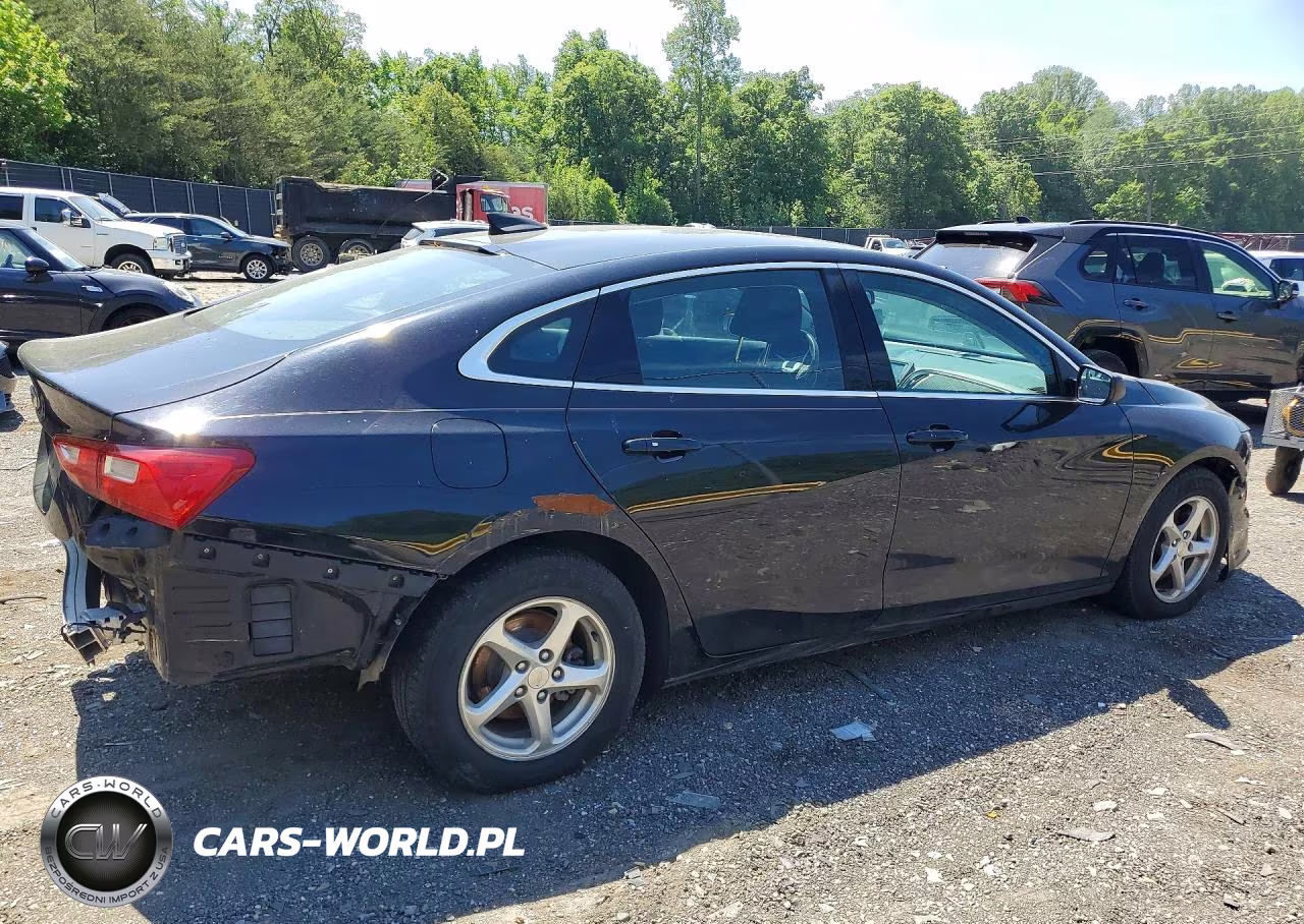 2018 Chev Malibu Ls VIN:1G1ZB5ST8JF232858 - 3