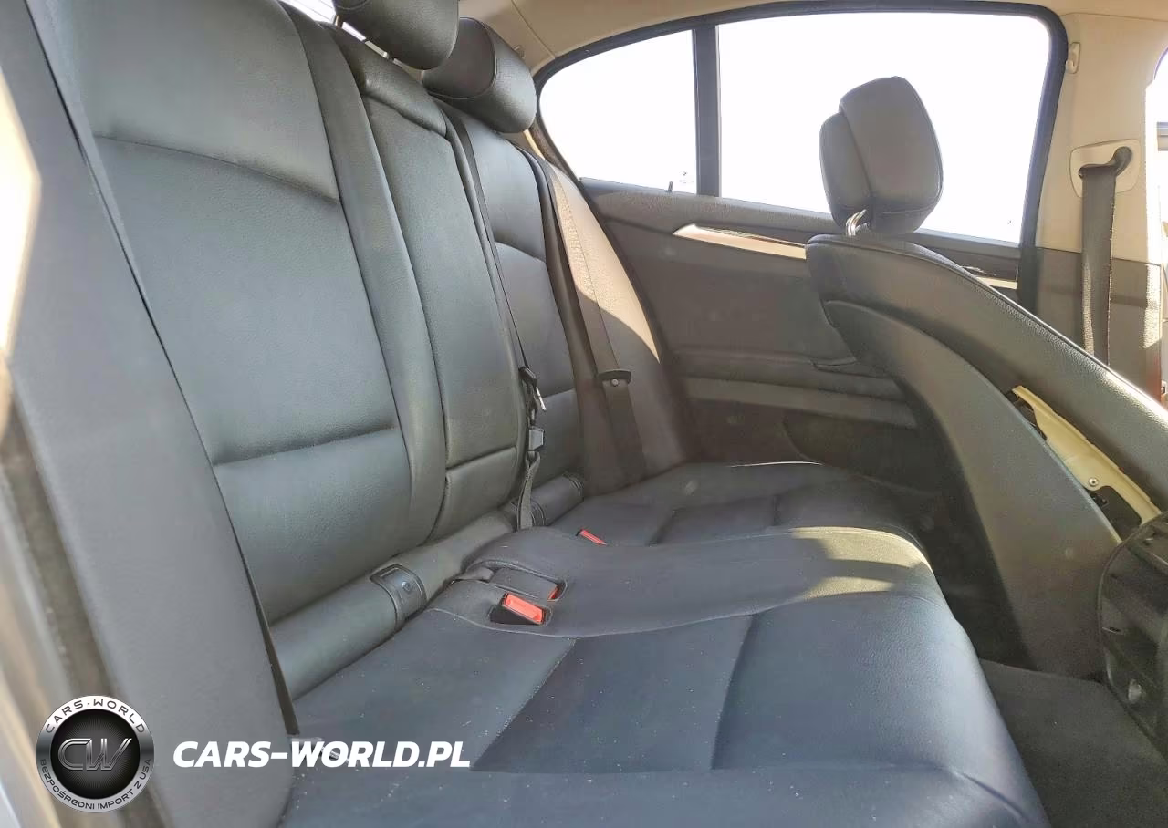2012 BMW 535 Xi VIN:WBAFU7C57CDU61155 - 10