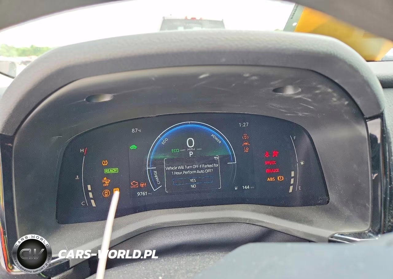 2025 Toyota Camry Le VIN:4T1DAACK3SU202792 - 9