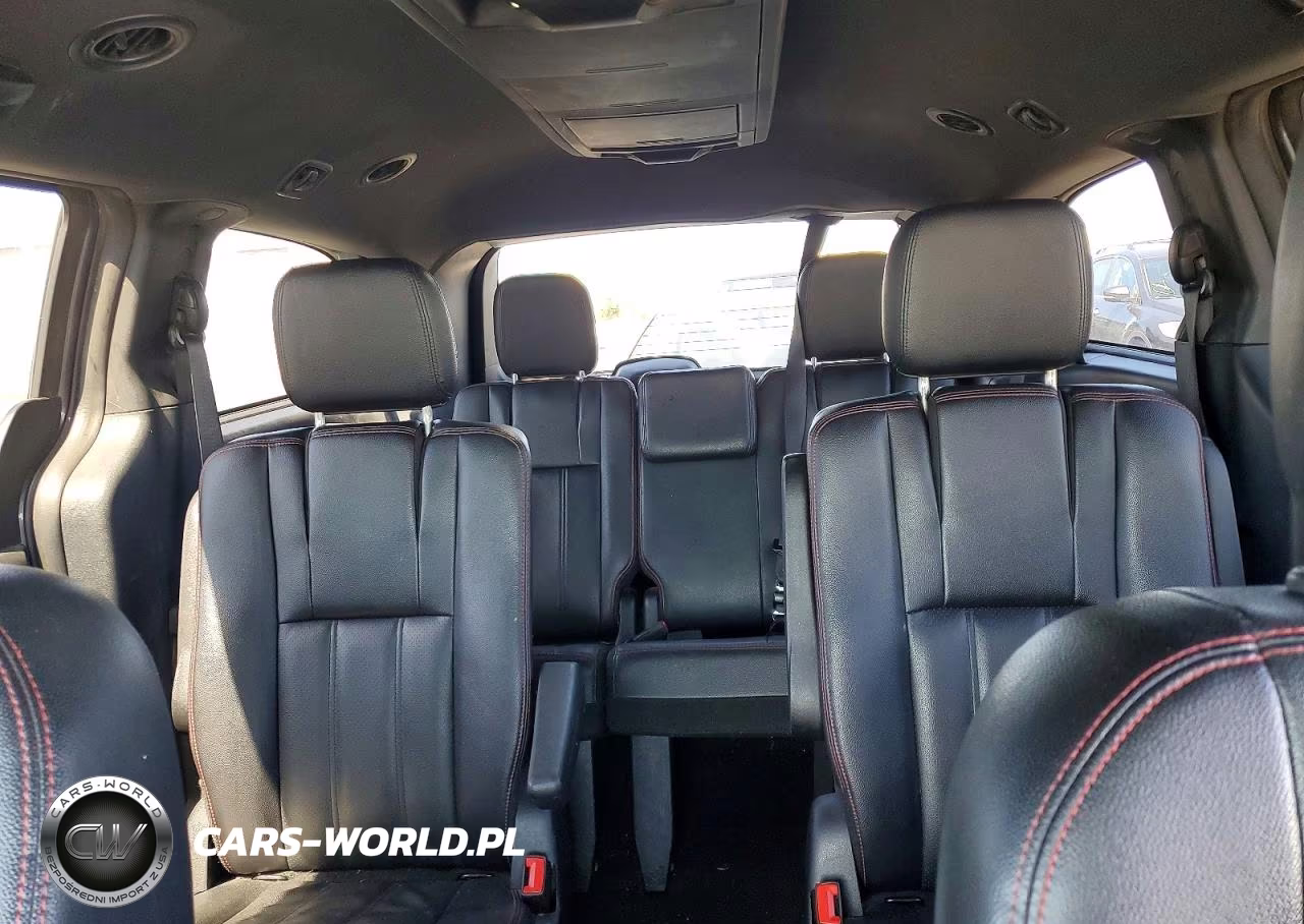 2019 Dodge Cara Grand VIN:2C4RDGEG0KR646058 - 10