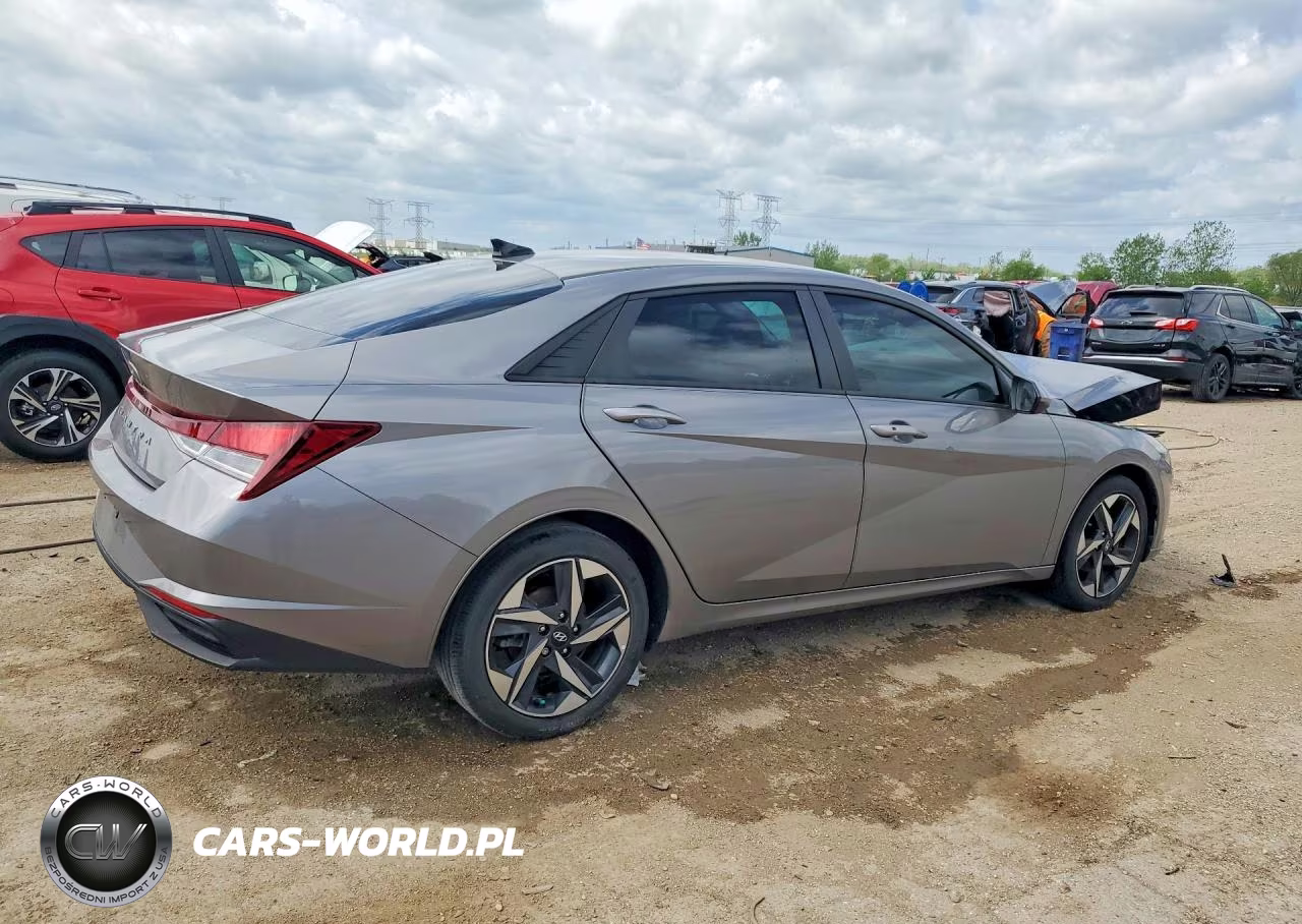 2023 Hyundai Elantra Sel VIN:KMHLS4AG4PU596609 - 3