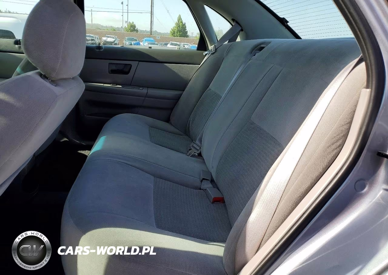 2006 Ford Taurus Se VIN:1FAFP53U16A250261 - 10