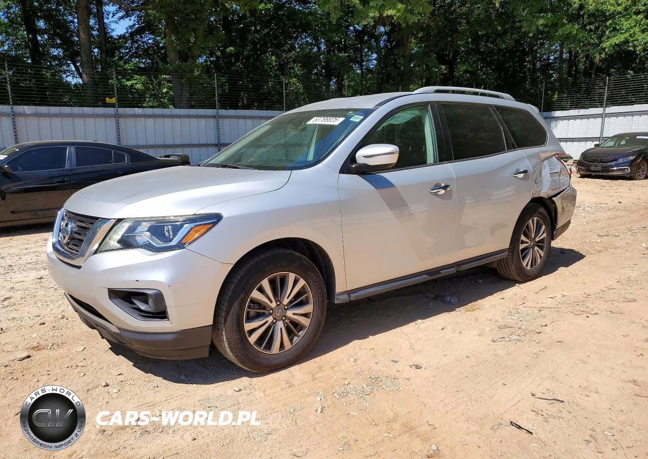 2017 Nissan Pathfinder Sv