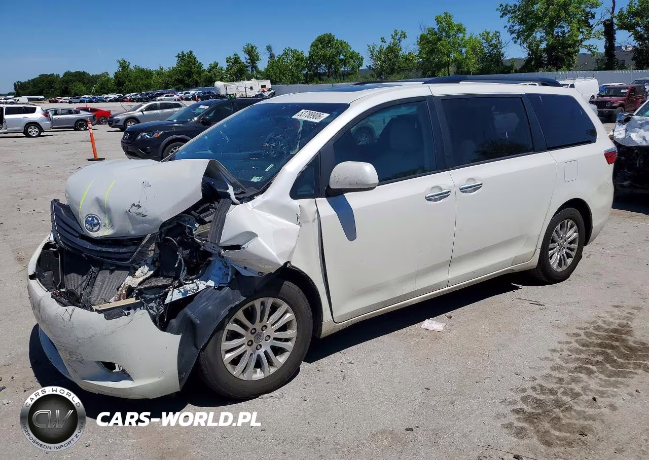 2017 Toyota Sienna Xle 8-Passenger – zdjęcie 1 z 13
