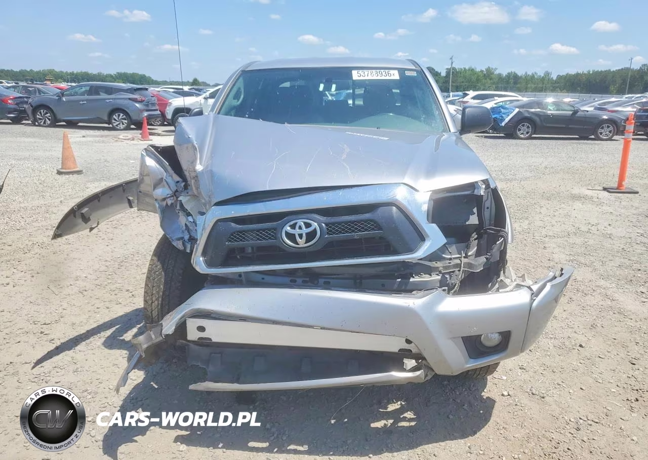 2015 Toyota Tacoma V6 VIN:3TMLU4EN5FM182359 - 5