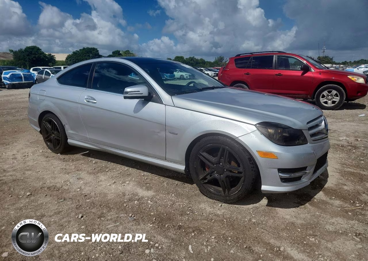 2012 Mercedes-Benz C 250 VIN:WDDGJ4HB0CF765726 - 4