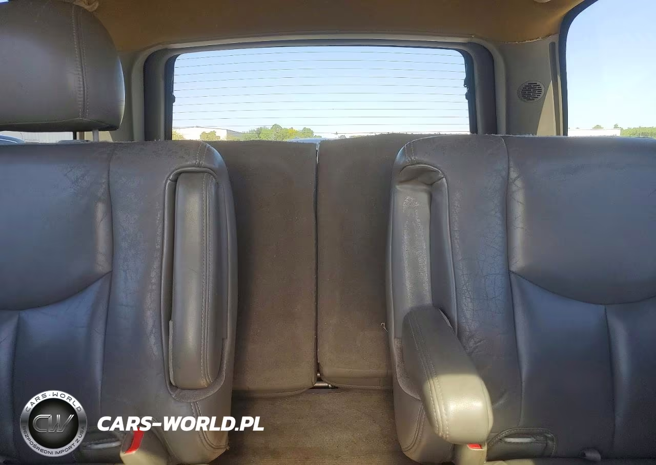2005 GMC Yukon Denali VIN:1GKEK63U45J146411 - 10