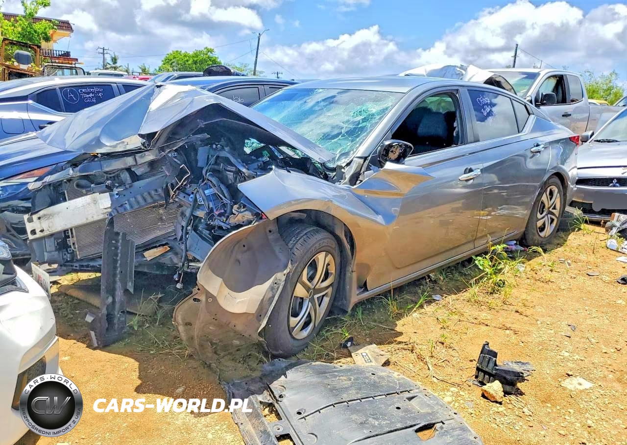 2019 Nissan Altima S