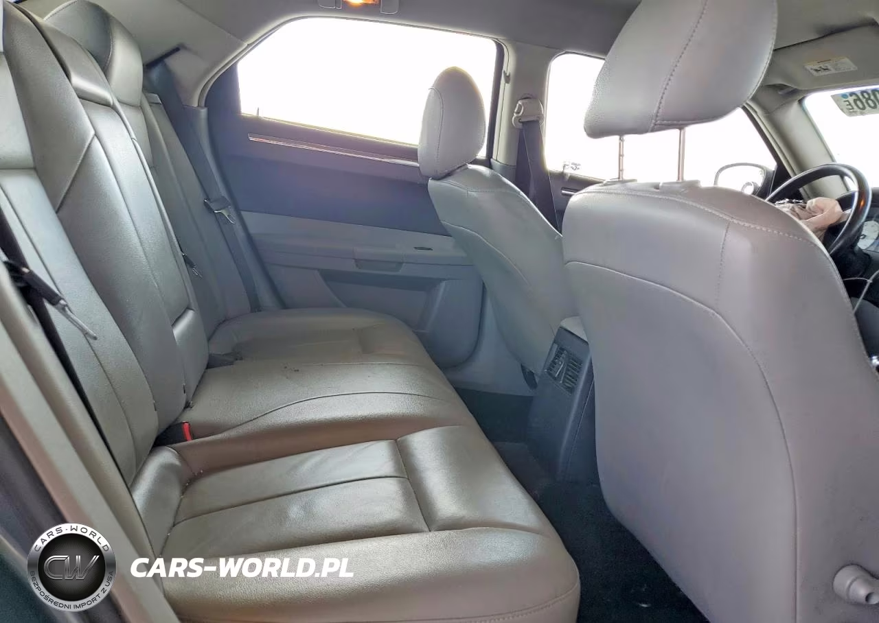 2006 Chrysler 300 Touring VIN:2C3KA53G76H371984 - 10