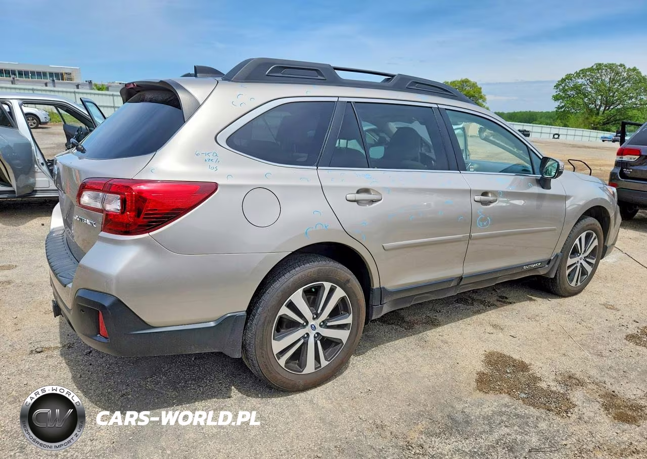 2018 Subaru Outback 2.5I Limited VIN:4S4BSANC0J3311936 - 3
