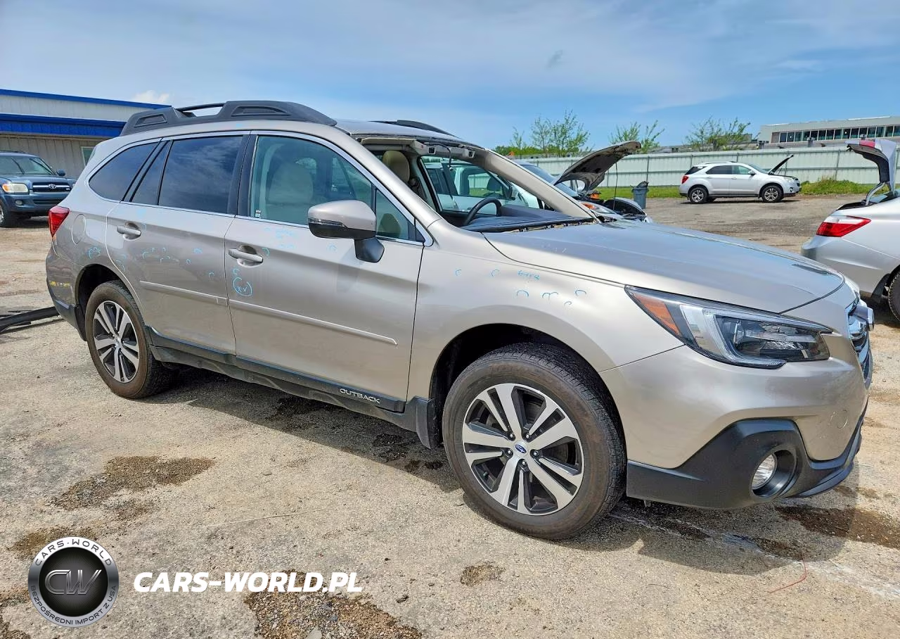 2018 Subaru Outback 2.5I Limited VIN:4S4BSANC0J3311936 - 4