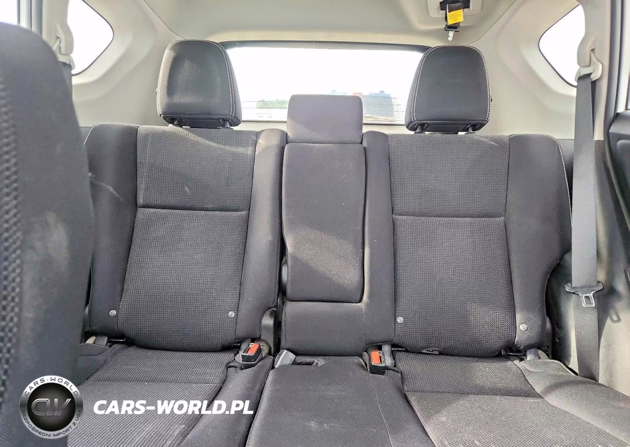 2017 Toyota Rav4 Xle VIN:2T3RFREVXHW647205 - 10