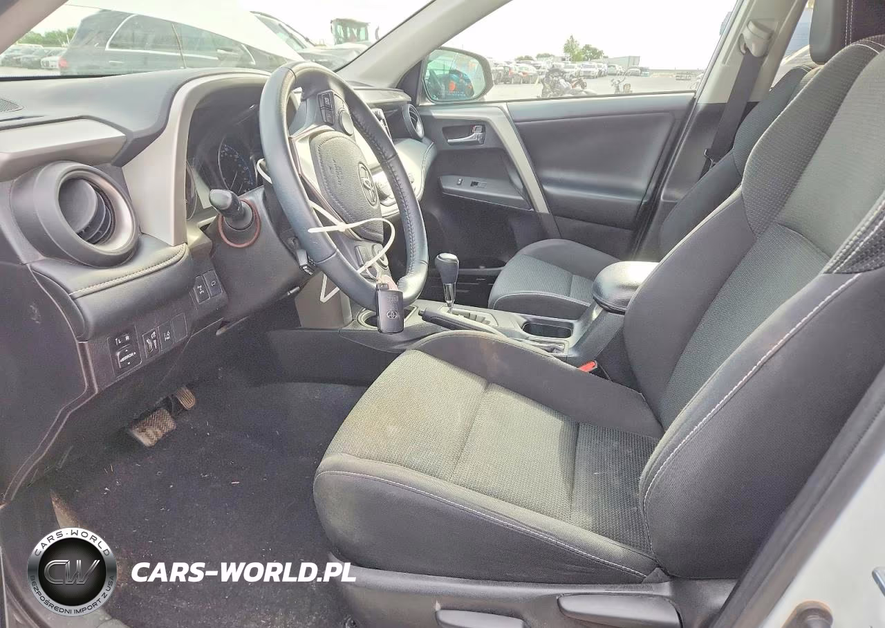 2017 Toyota Rav4 Xle VIN:2T3RFREVXHW647205 - 7