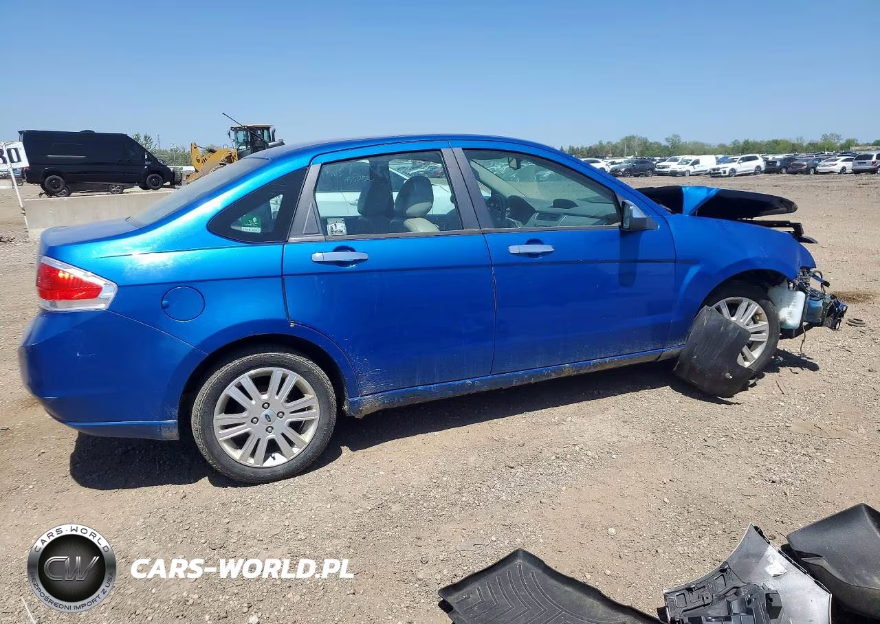 2010 Ford Focus VIN:1FAHP3HN3AW195743 - 3