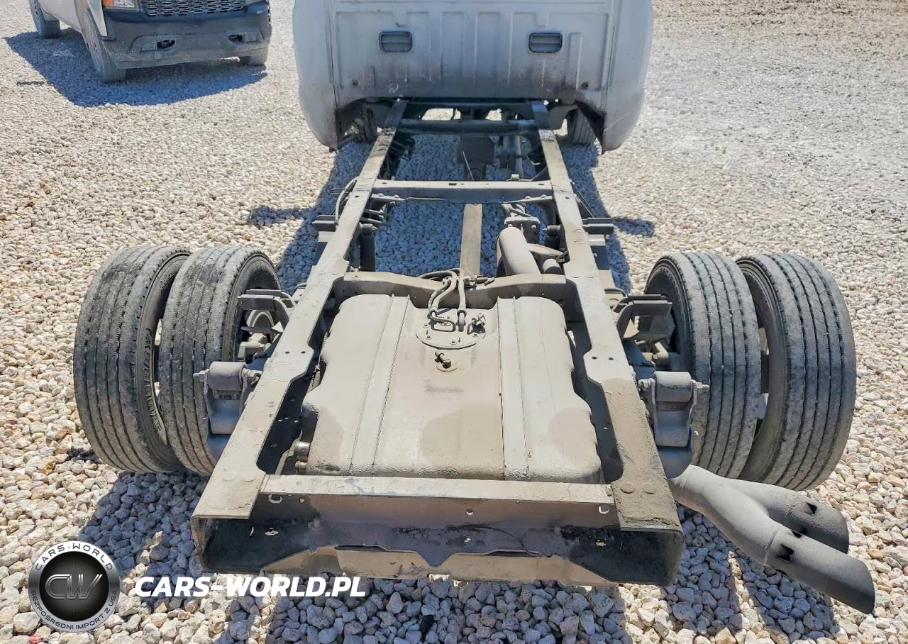 2010 Ford F450 Super Duty Truck Cab And Chassis VIN:1FDAF4GR7AEA60095 - 10