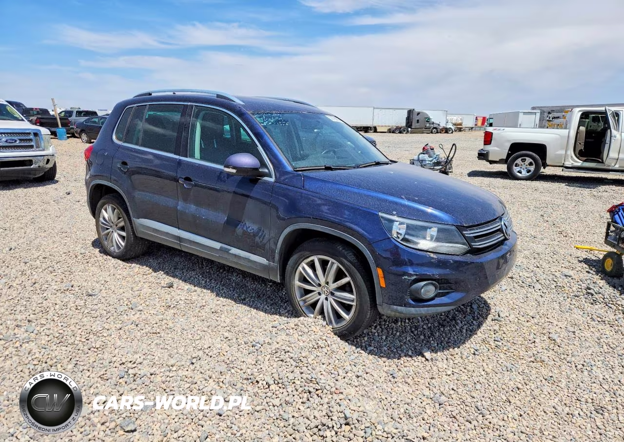 2013 Volkswagen Tiguan S VIN:WVGAV3AX4DW608184 - 4