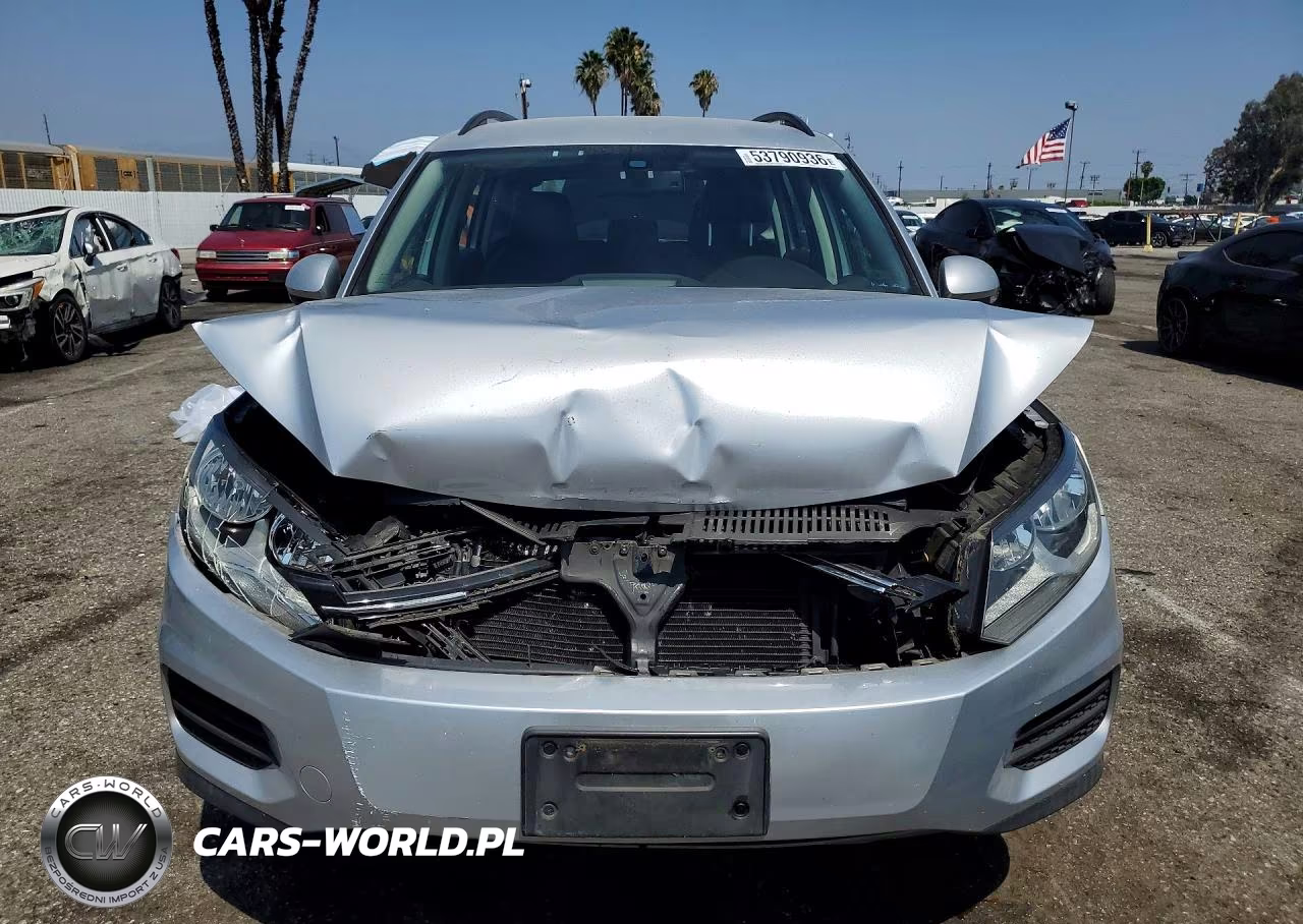 2016 Volkswagen Tiguan S VIN:WVGAV7AX4GW571570 - 5