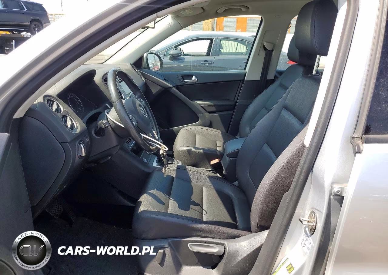 2016 Volkswagen Tiguan S VIN:WVGAV7AX4GW571570 - 7