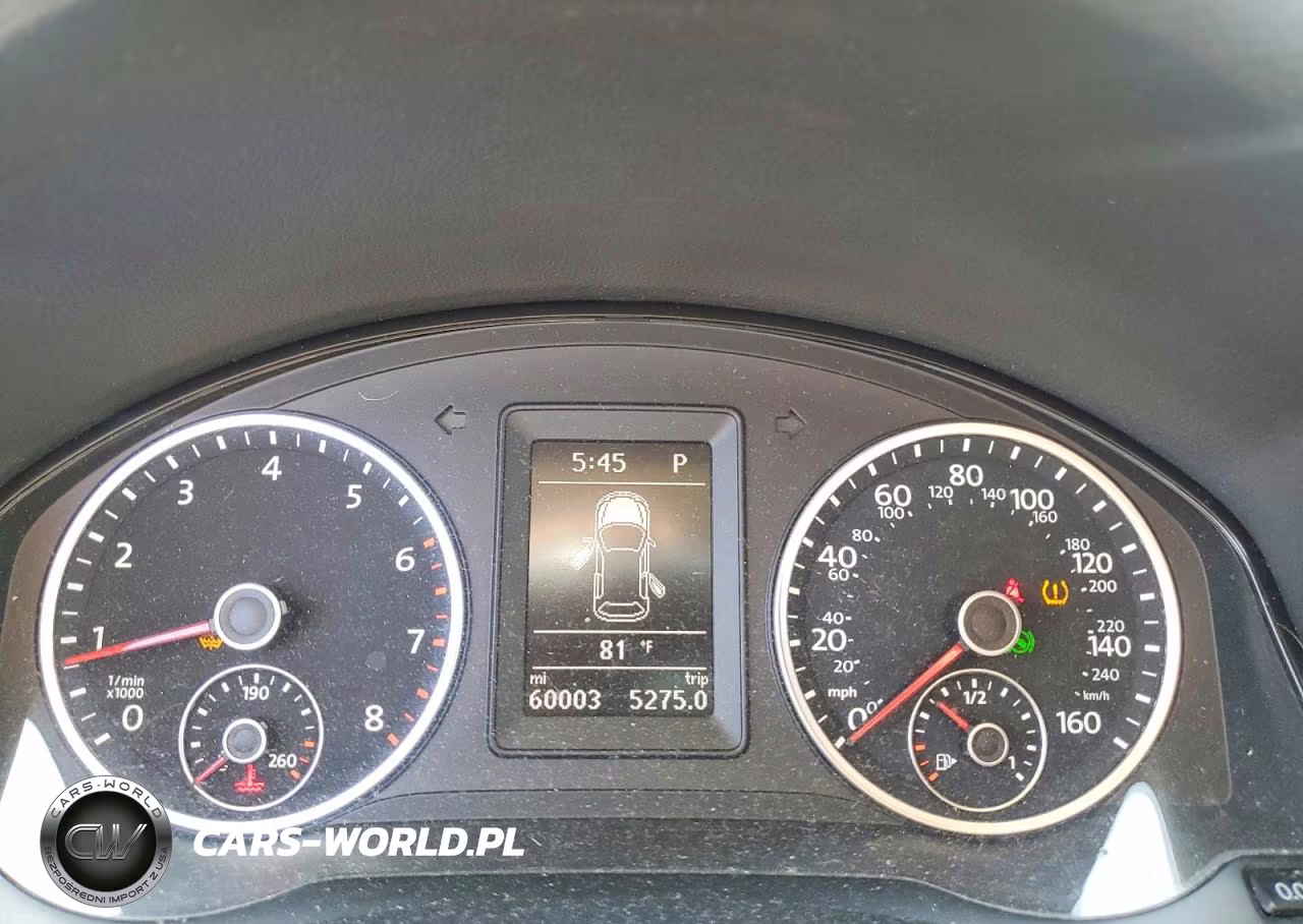 2016 Volkswagen Tiguan S VIN:WVGAV7AX4GW571570 - 9