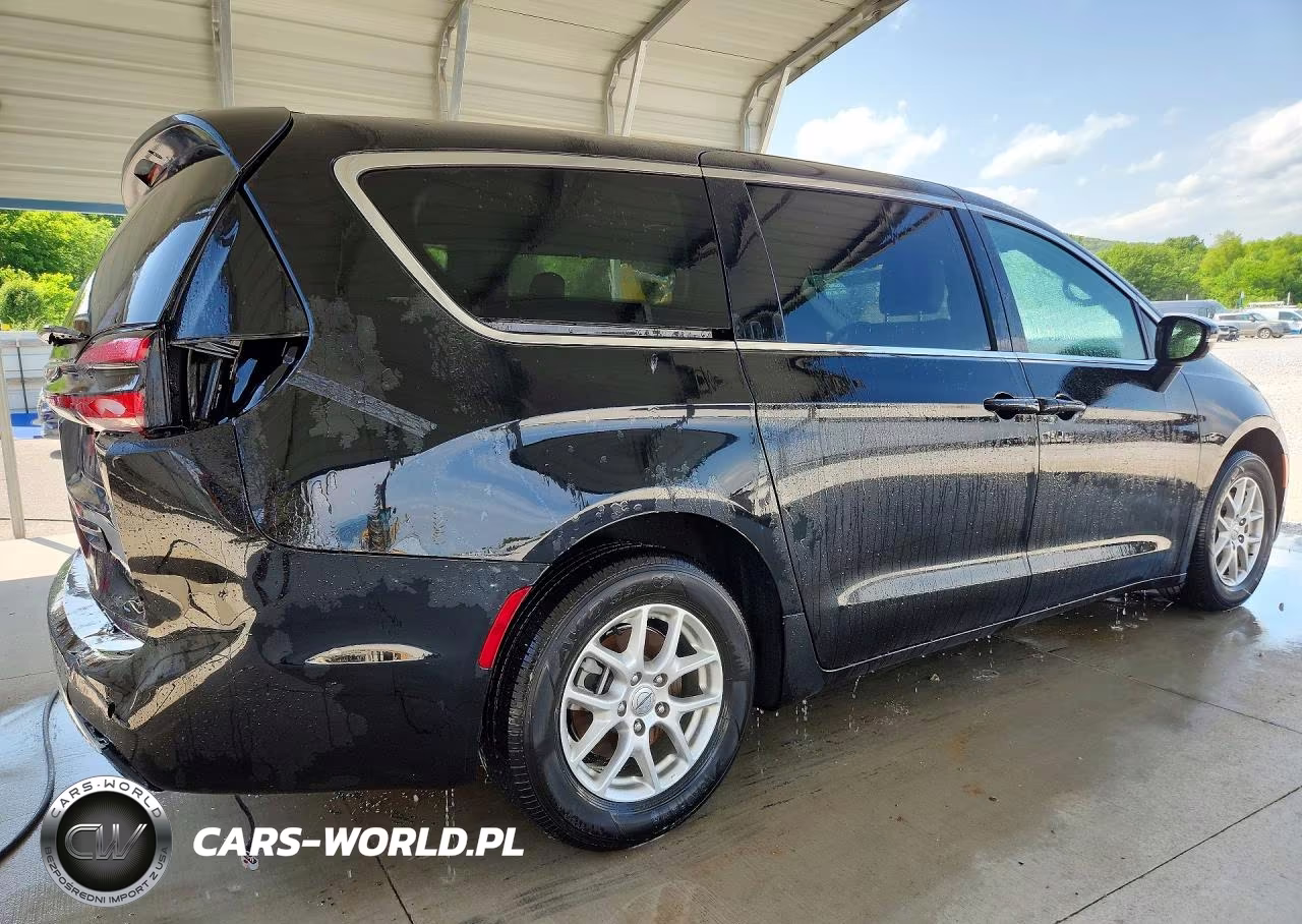 2025 Chrysler Pacifica Select VIN:2C4RC1BG7SR554479 - 3