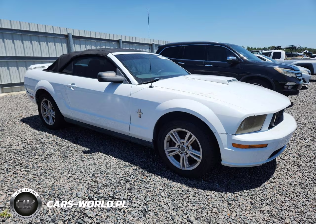 2007 Ford Mustang VIN:1ZVFT84N475357665 - 4