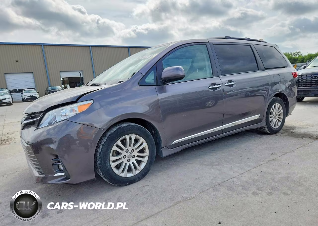 2020 Toyota Sienna Xle Premium 8-Passenger