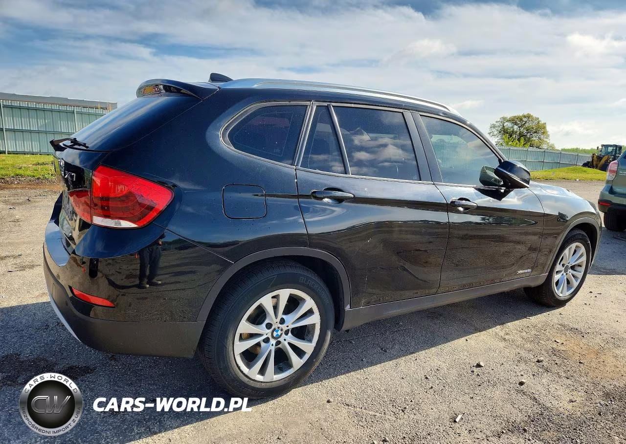 2013 BMW X1 xDrive28I VIN:WBAVL1C53DVR86611 - 3