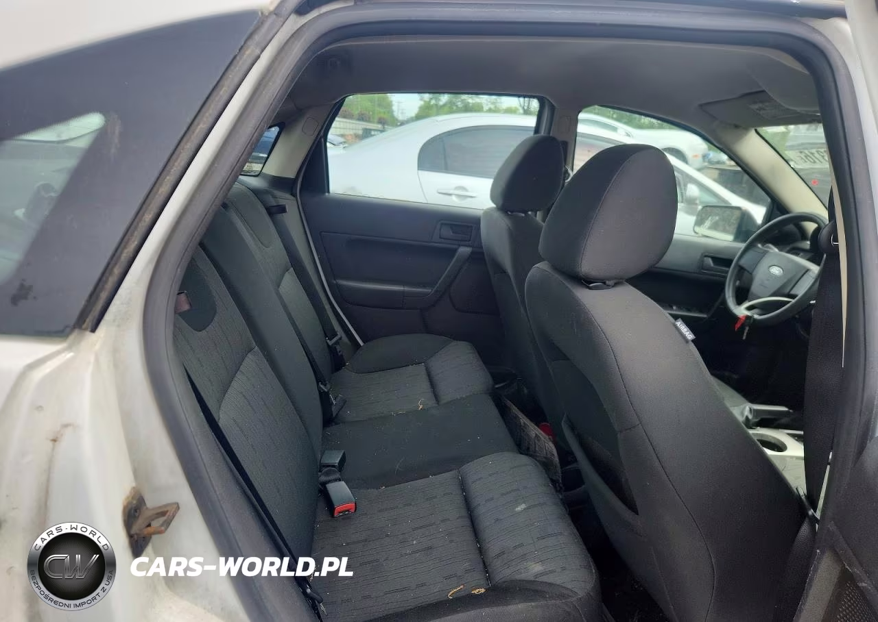 2008 Ford Focus Se VIN:1FAHP35N98W153124 - 10