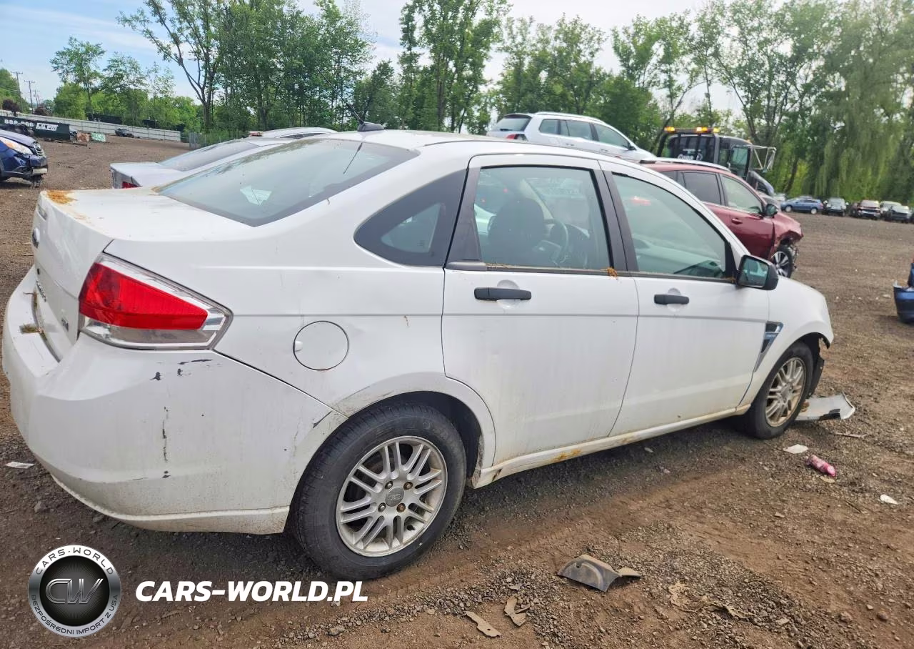 2008 Ford Focus Se VIN:1FAHP35N98W153124 - 3